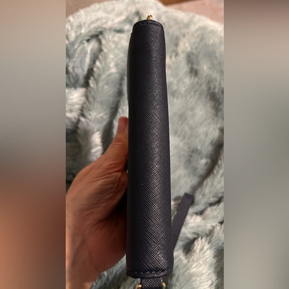 Micheal Kors Like New, Navy wallet/wristlet - Picture 7 of 9